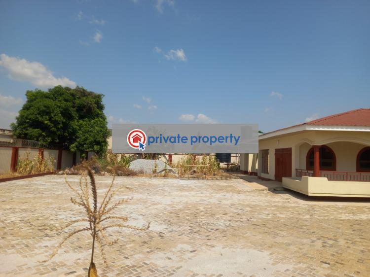 5 bedroom House For Sale &nbsp;ayeduase/twumduase Near Knust. Tech. Kumasi Metropolitan Ashanti - 1