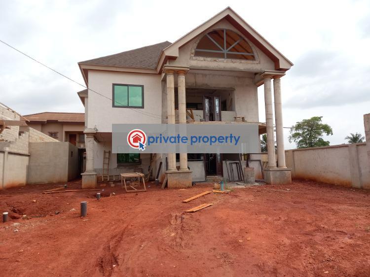 5 bedroom House For Sale &nbsp;ahodwo Nhyiaeso. Kumasi. Kumasi Metropolitan Ashanti - 1