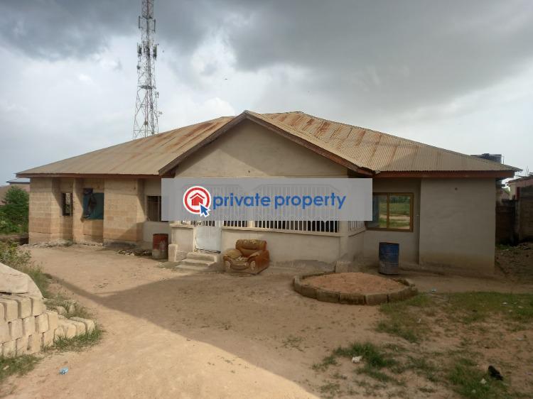 5 bedroom House For Sale &nbsp;achiase After Kenyasi Abrem. Kumasi Metropolitan Ashanti - 1