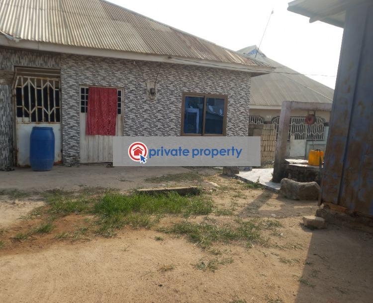 5 bedroom House For Sale &nbsp;achiase Near Kenyasi/ Parkoso. Kumasi Metropolitan Ashanti - 2