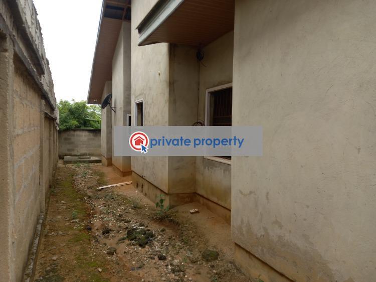 5 bedroom House For Sale &nbsp;anwomaso On Tech Road. Kumasi Metropolitan Ashanti - 5