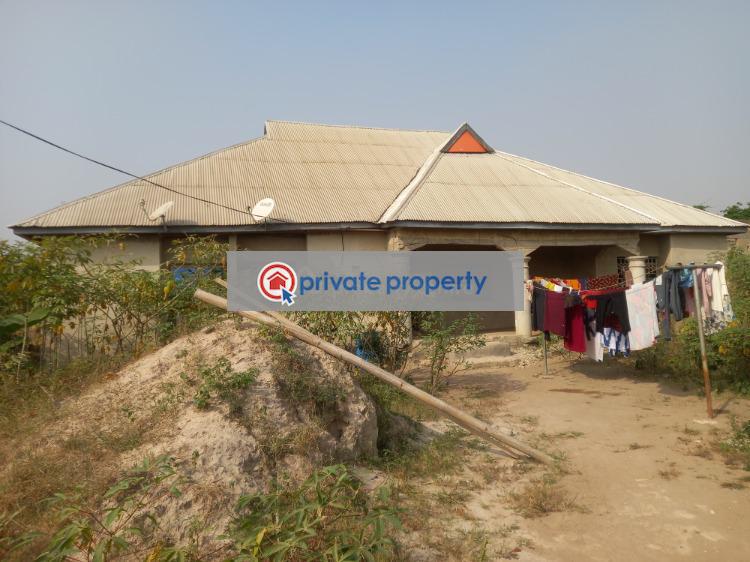 5 bedroom House For Sale &nbsp;achiase, Near Kenyasi Fumesua Parkoso. Kumasi Metropolitan Ashanti - 3