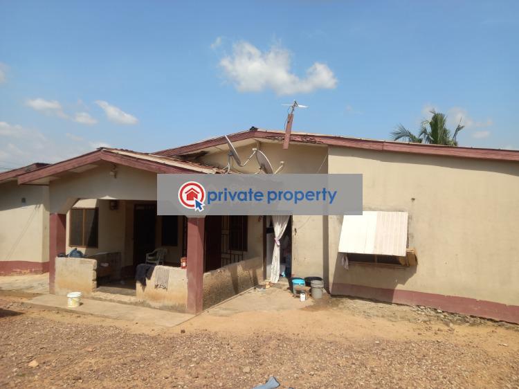 5 bedroom House For Sale &nbsp;meduma After Tafo Pankrono. Kumasi Metropolitan Ashanti - 2