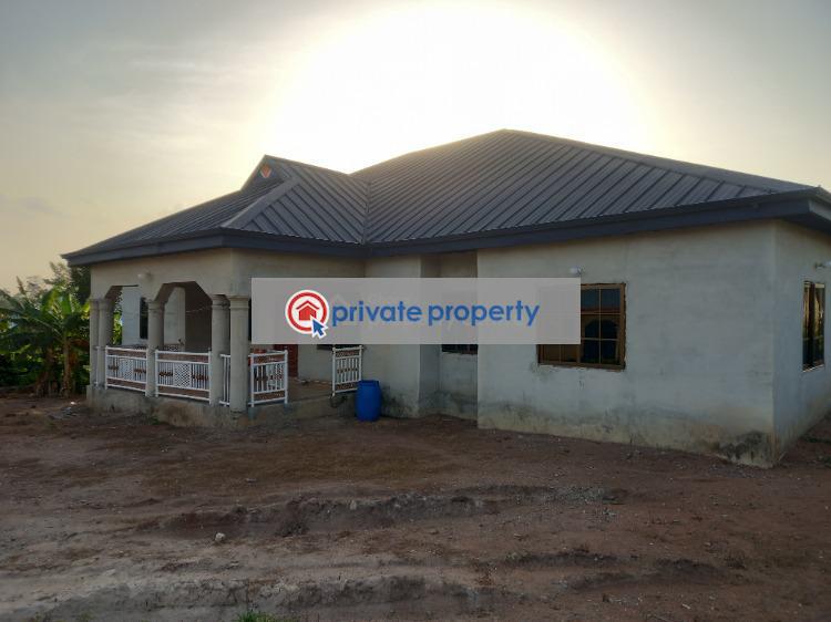 5 bedroom House For Sale &nbsp;adesina/ Antoa. Kumasi Metropolitan Ashanti - 1