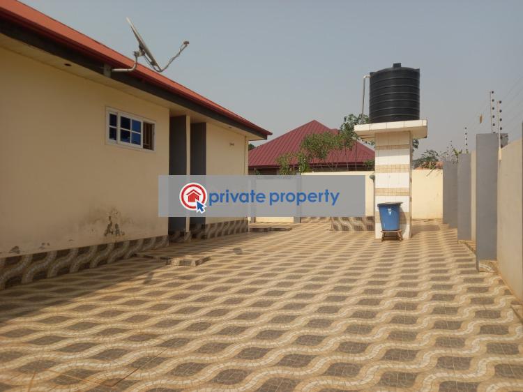 5 bedroom House For Sale &nbsp;pakyi No 2 on Santasi Road. Kumasi Metropolitan Ashanti - 7