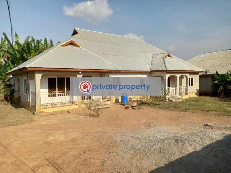 5 bedroom House For Sale abuakwa Koforidua Kumasi Metropolitan Ashanti