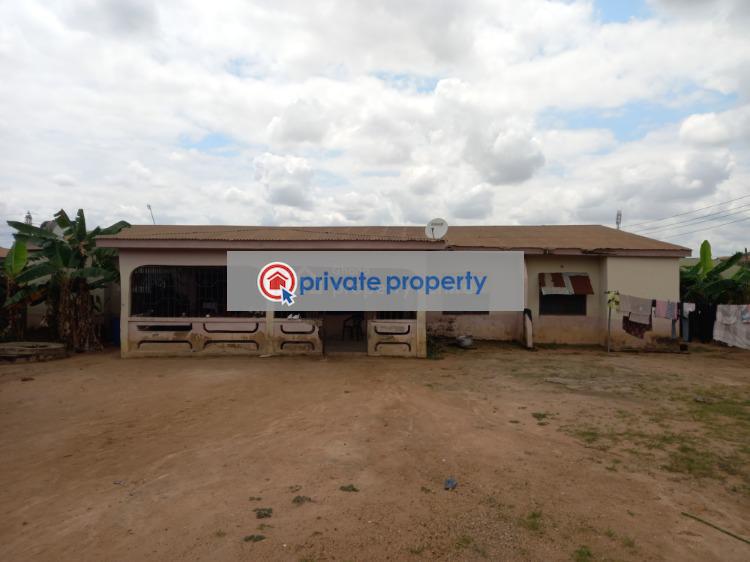 5 bedroom House For Sale &nbsp;meduma on Tafo Pankrono Road. Kumasi Metropolitan Ashanti - 2