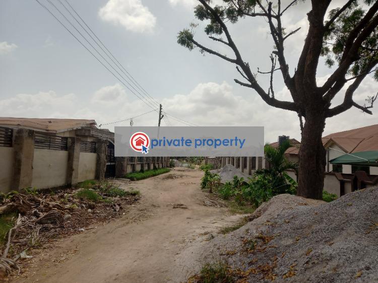 5 bedroom House For Sale &nbsp;fawoade on Tafo Pankrono Road. Kumasi Metropolitan Ashanti - 5