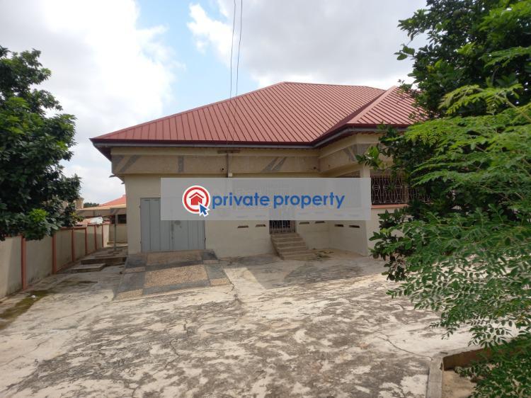 5 bedroom House For Sale &nbsp;breman, Near Pankrono, Tafo Suame. Kumasi Metropolitan Ashanti - 5