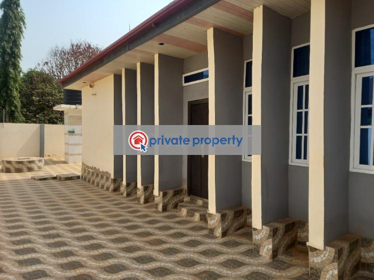 5 bedroom House For Sale &nbsp;pakyi No 2 on Santasi Road. Kumasi Metropolitan Ashanti - 6