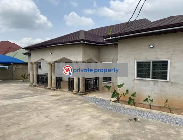 5 bedroom House For Sale &nbsp;sepaase near Abuakwa. Kumasi Metropolitan Ashanti - 1