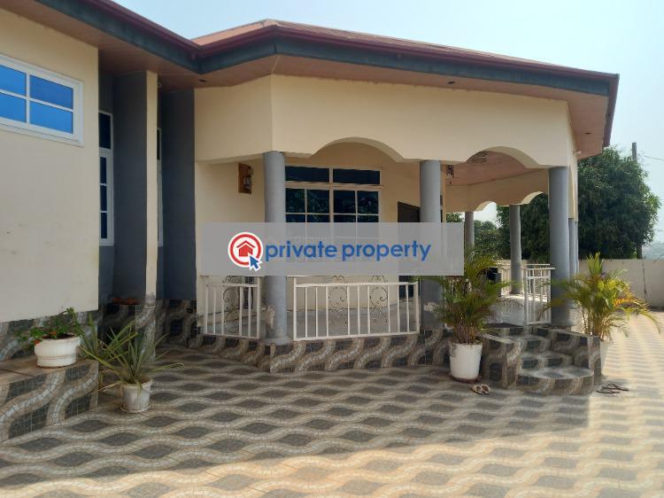 5 bedroom House For Sale &nbsp;pakyi No 2 on Santasi Road. Kumasi Metropolitan Ashanti - 3