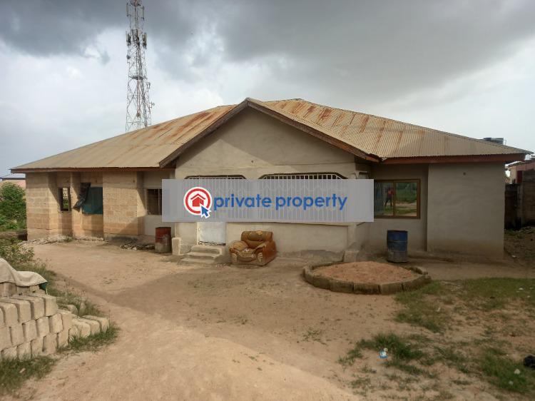 5 bedroom House For Sale &nbsp;achiase After Kenyasi Abrem. Kumasi Metropolitan Ashanti - 2