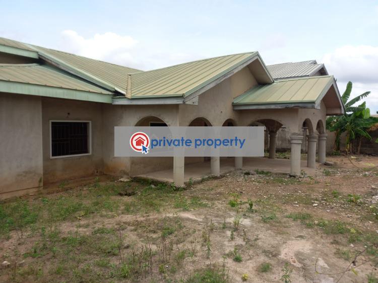 5 bedroom House For Sale &nbsp;anwomaso On Tech Road. Kumasi Metropolitan Ashanti - 2