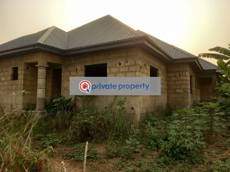 5 bedroom House For Sale &nbsp;ahodwo, Near Krobo, Mampongteng Kenyasi Bosore. Kwabre Ashanti - 4