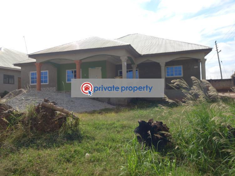 5 bedroom House For Sale &nbsp;buoho Sasa After Kronum Afrancho. Afigya-Kwabre Ashanti - 1