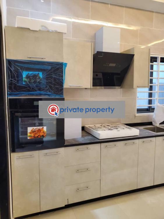 5 bedroom Townhouse For Sale &nbsp;lakeside Estate Accra Metropolitan  - 1