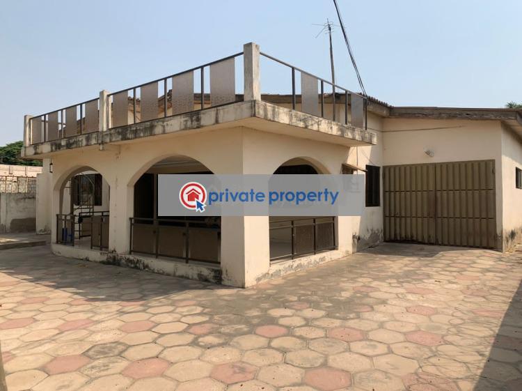 5 bedroom Detached Bungalow For Sale  scc Weija Accra Metropolitan  - 0