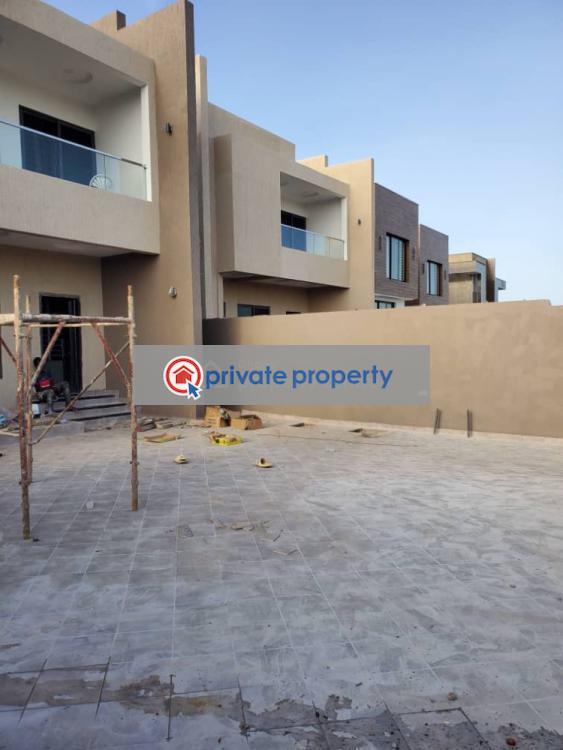 5 bedroom Townhouse For Sale &nbsp;lakeside Estate Accra Metropolitan  - 16