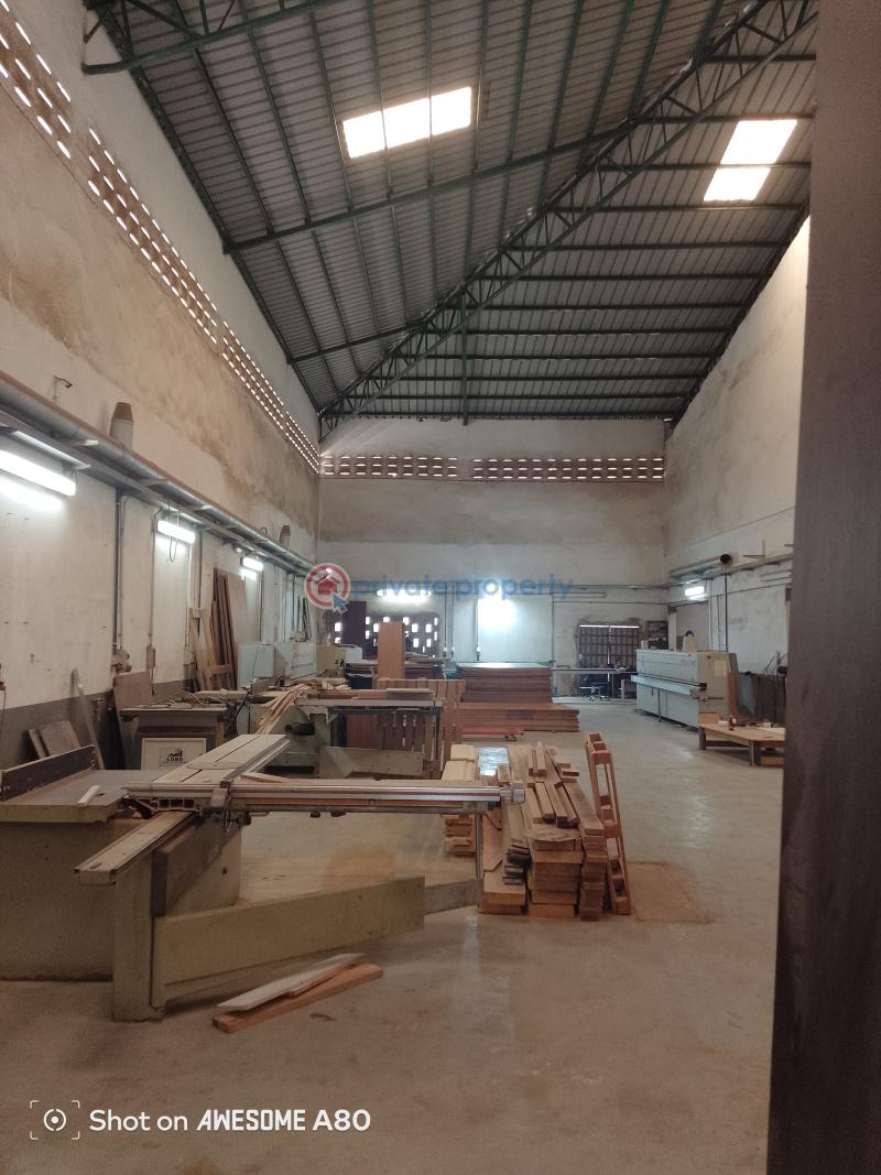 Warehouse For Rent Near Melcom Spintex Road Accra - 2