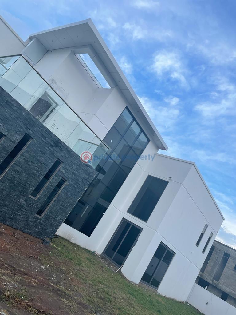 5 bedroom House For Sale Airport Hills Airport Residential Area Accra - 1