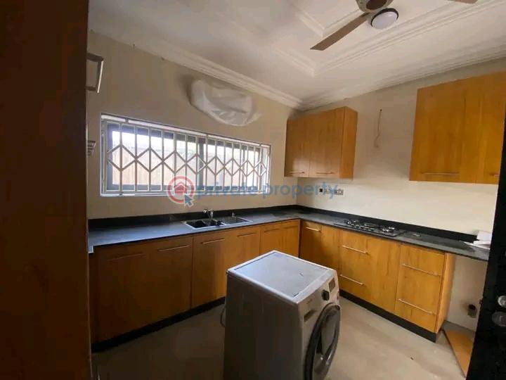 5 bedroom House For Rent Spintex Accra - 1