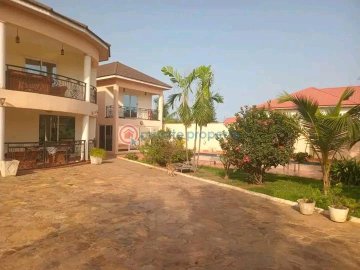 5 bedroom House For Sale East Airport Airport Residential Area Accra - 2