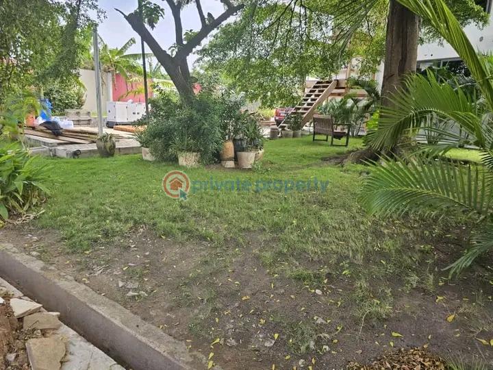 5 bedroom House For Sale Kanda Estate Accra - 6