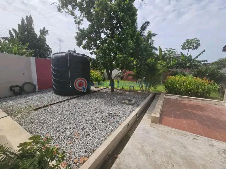 5 bedroom House For Sale Kanda Estate Accra - 0