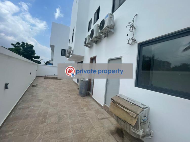 5 bedroom Townhouse For Sale &nbsp;west Airport Airport Residential Area Accra - 5