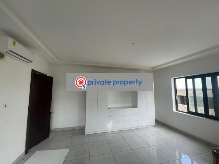 5 bedroom Townhouse For Sale &nbsp;west Airport Airport Residential Area Accra - 2