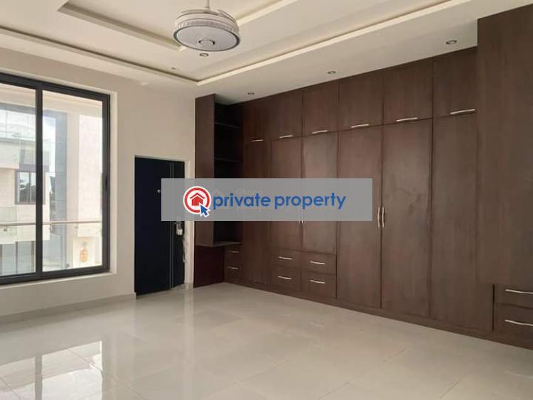 5 bedroom Townhouse For Sale airport West Airport Residential Area