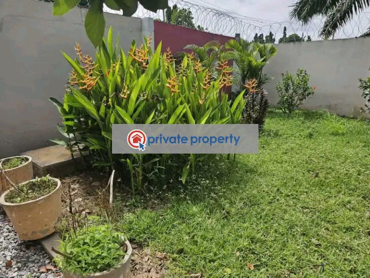 5 bedroom Detached Duplex For Sale Kanda Estate Accra - 3
