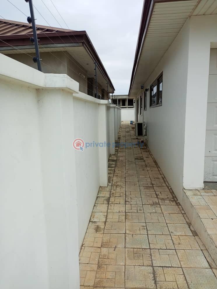 5 bedroom House For Rent Tema Accra - 2