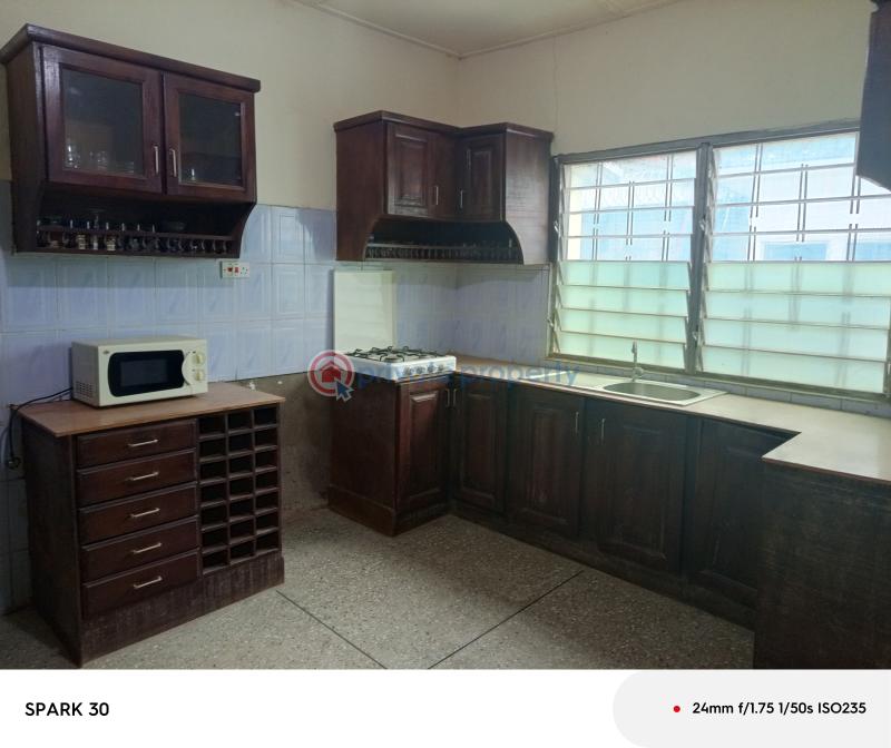 7 bedroom House For Sale Ga Odumase Sonitra Route Accra Metropolitan  - 10