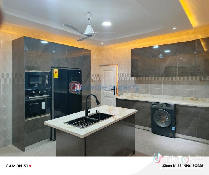 6 bedroom House For Sale Kristpo City Ga West Municipal Accra - 4