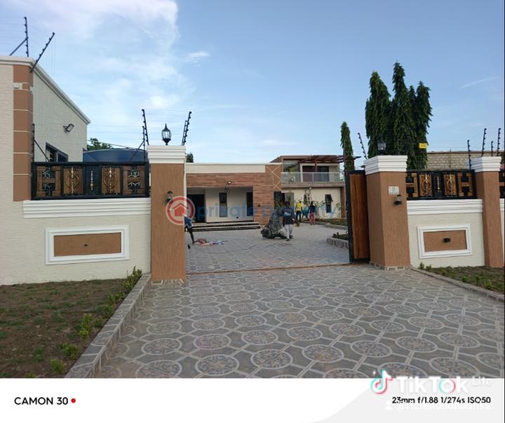 6 bedroom House For Sale Kristpo City Ga West Municipal Accra - 16