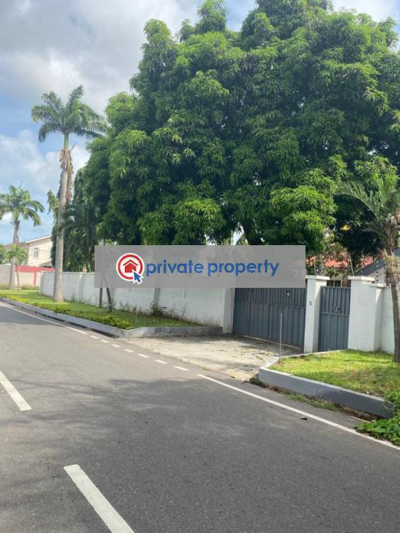6 bedroom House For Sale &nbsp;north Ridge North Ridge Accra - 1