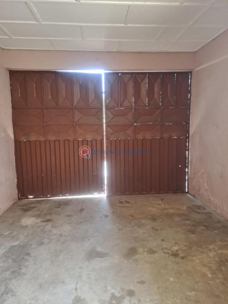 6 bedroom House For Sale Around Assemblies Of God ( House Of Love) Lashibi Accra - 11