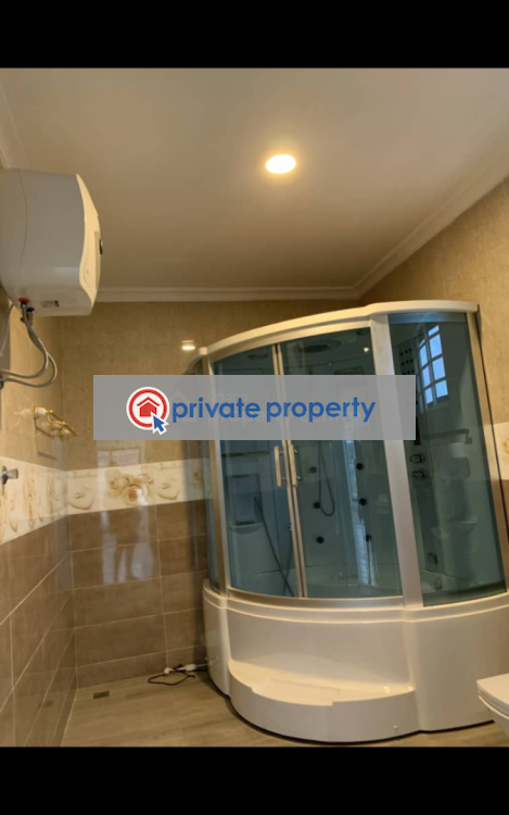 6 bedroom House For Sale &nbsp;estate Junction Nungua East Accra - 8