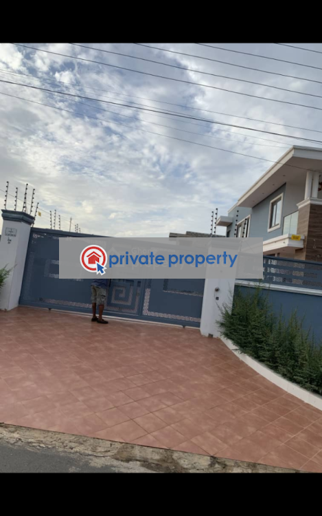 6 bedroom House For Sale  estate Junction Nungua East Accra - 0