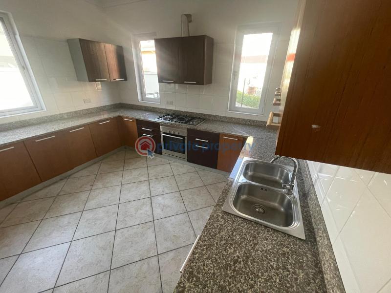 6 bedroom Townhouse For Rent Cantonments Accra - 3