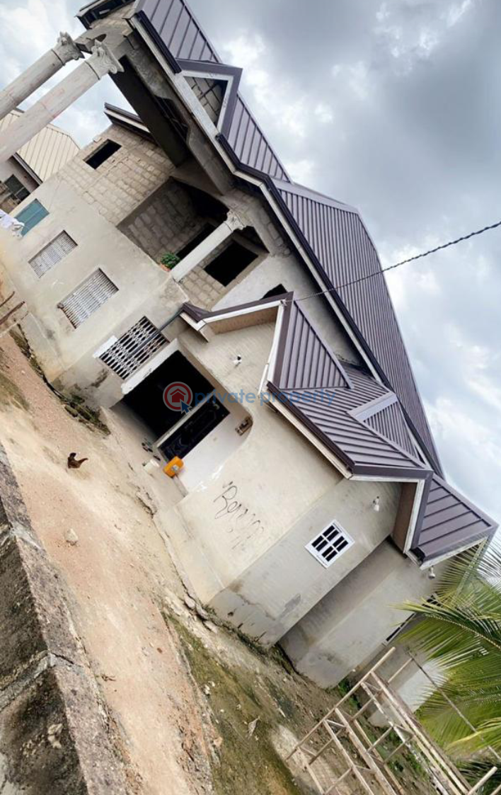 6 bedroom Terraced Duplex For Sale Tuba Junction Accra New Town  - 7