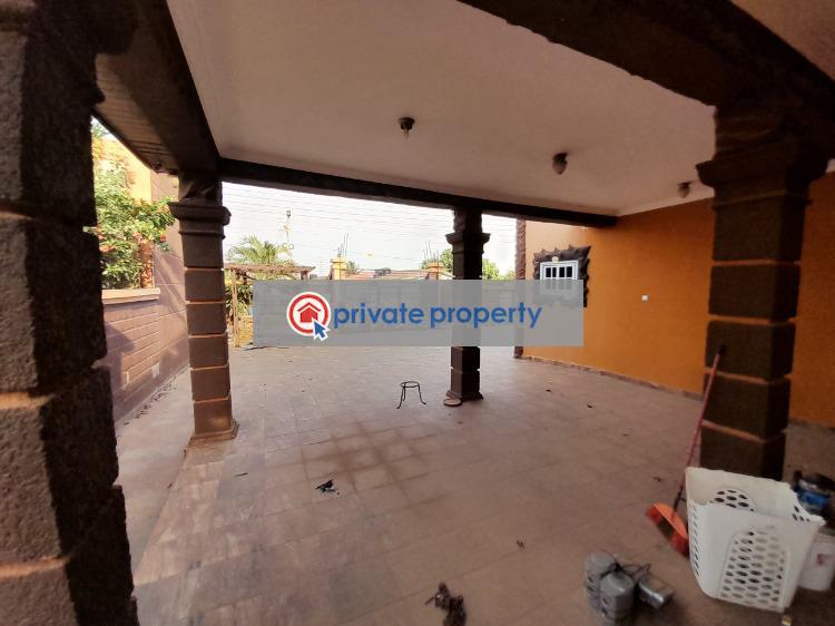 6 bedroom Detached Duplex For Sale &nbsp;lakeside Estates Road Ashaley Botwe Adenta Municipal Accra - 11