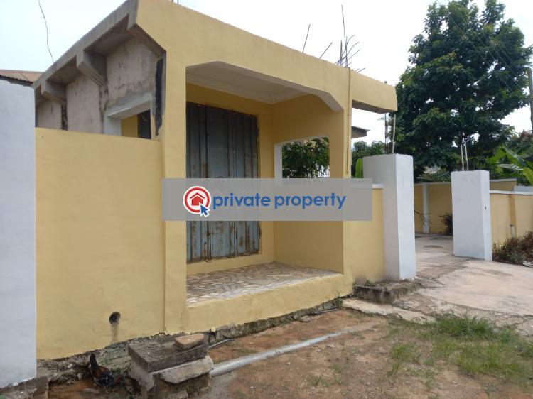6 bedroom House For Sale &nbsp;buobai Near Asokore Mampong. Kumasi Metropolitan Ashanti - 2