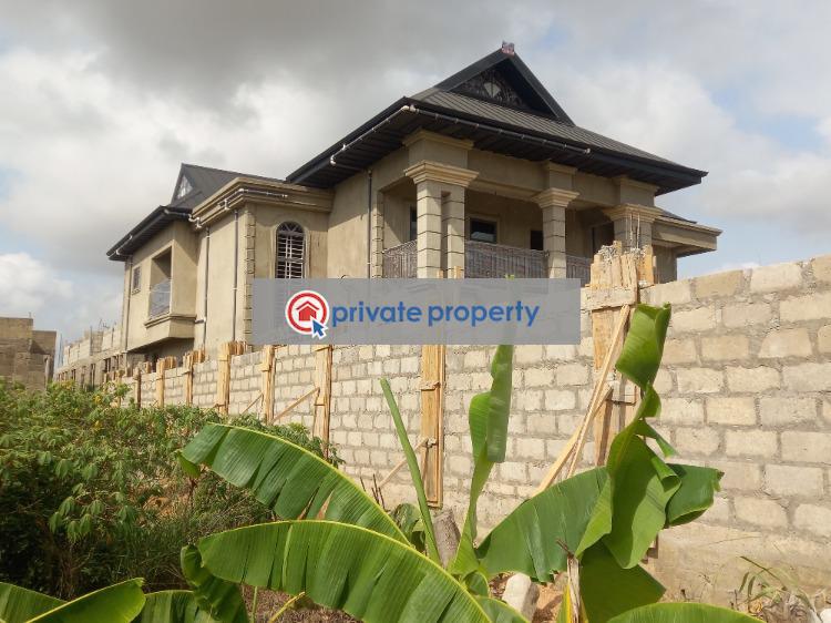 6 bedroom House For Sale &nbsp;saaman Near Kenyasi Bosore. Kumasi Metropolitan Ashanti - 3