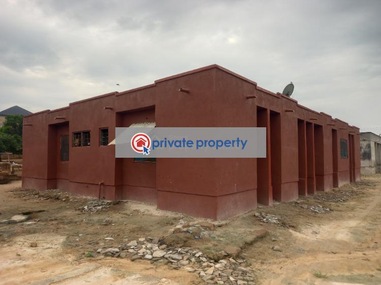 6 bedroom House For Sale &nbsp;esereso Near Atonsu. Kumasi Metropolitan Ashanti - 2