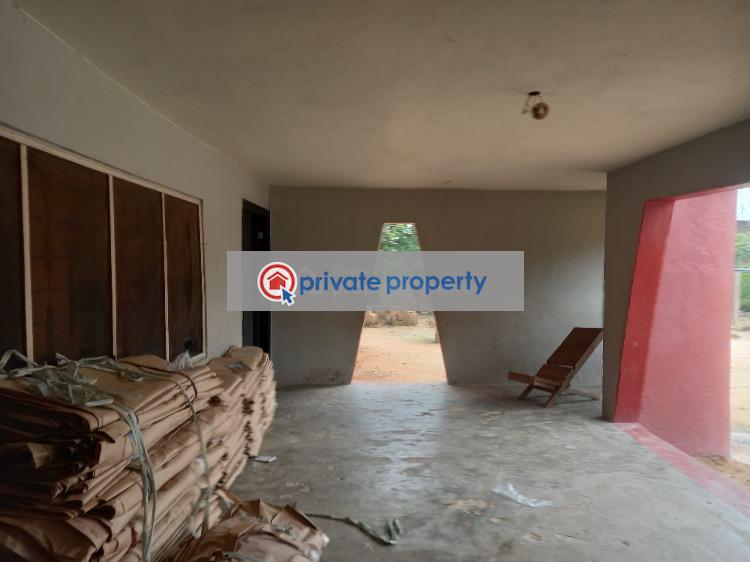 6 bedroom House For Sale &nbsp;esereso Near Atonsu. Kumasi Metropolitan Ashanti - 7