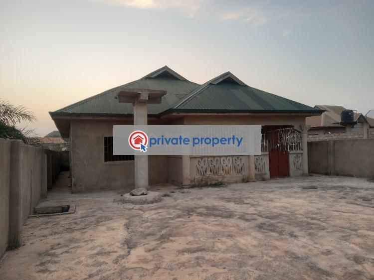 6 bedroom House For Sale &nbsp;kenyasi Abrem. Kumasi Metropolitan Ashanti - 3