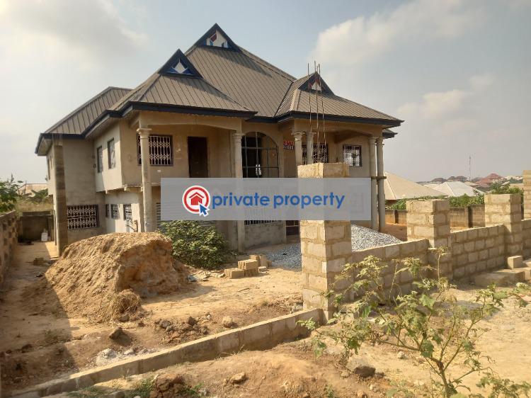 6 bedroom House For Sale &nbsp;dumanafo Mampongteng. Kumasi Metropolitan Ashanti - 6